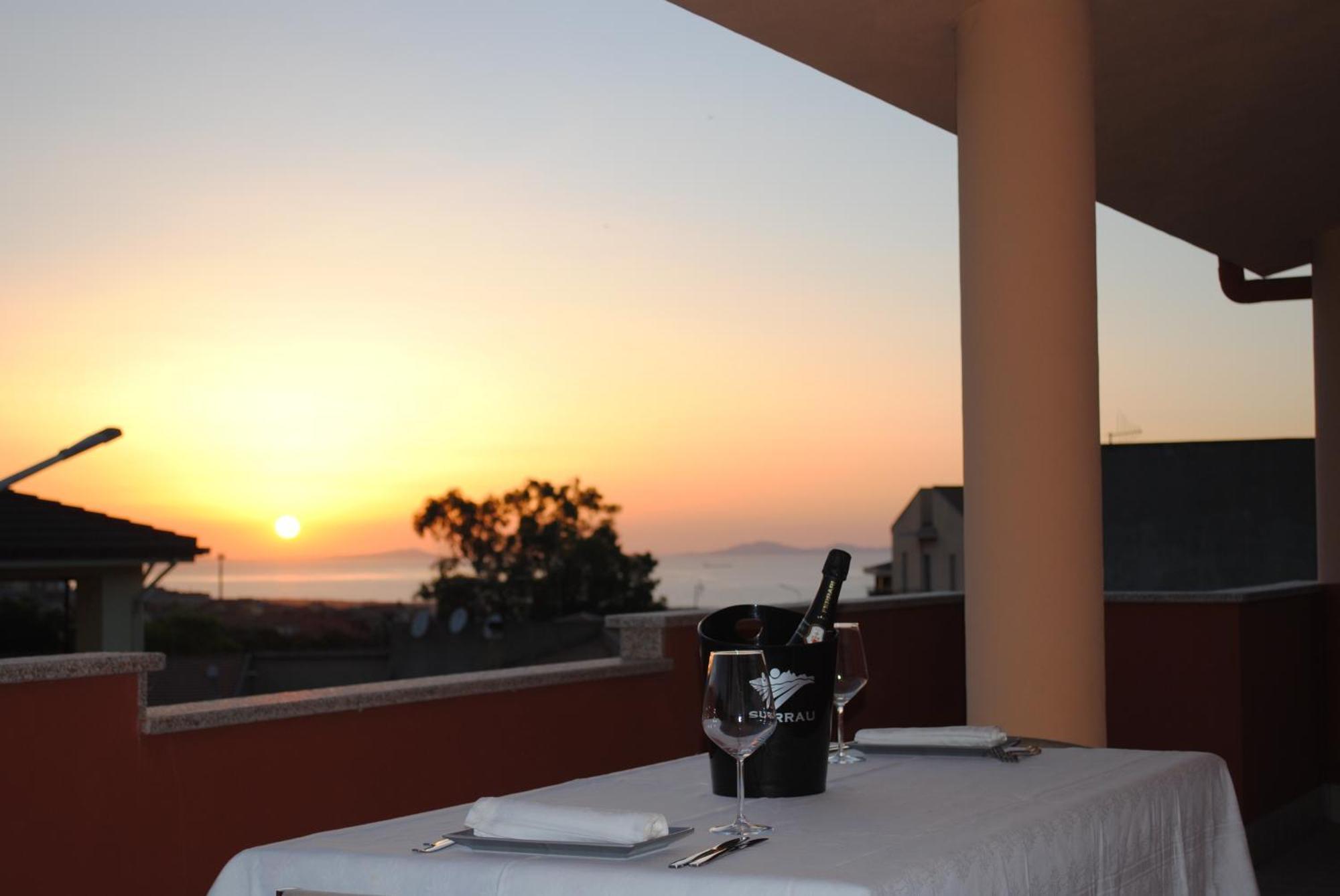 Hotel La Terrazza Sul Golfo Sennori Exterior foto